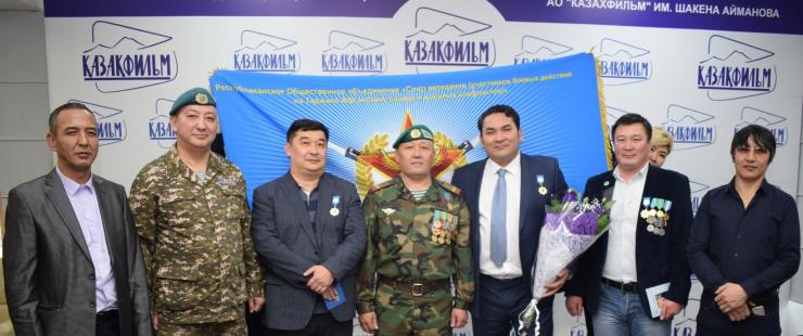 Арман Асенов и Канат Торебай награждены медалью «Алаш батыры»