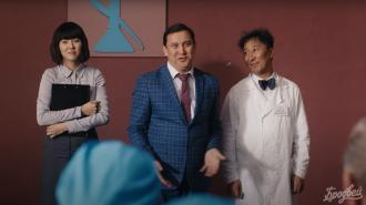 Үлкен сиськи - мастурбатордың арманы