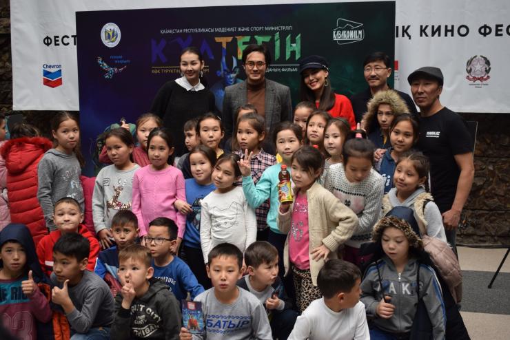 В Алматы и Астане прошли благотворительные показы «Культегина»